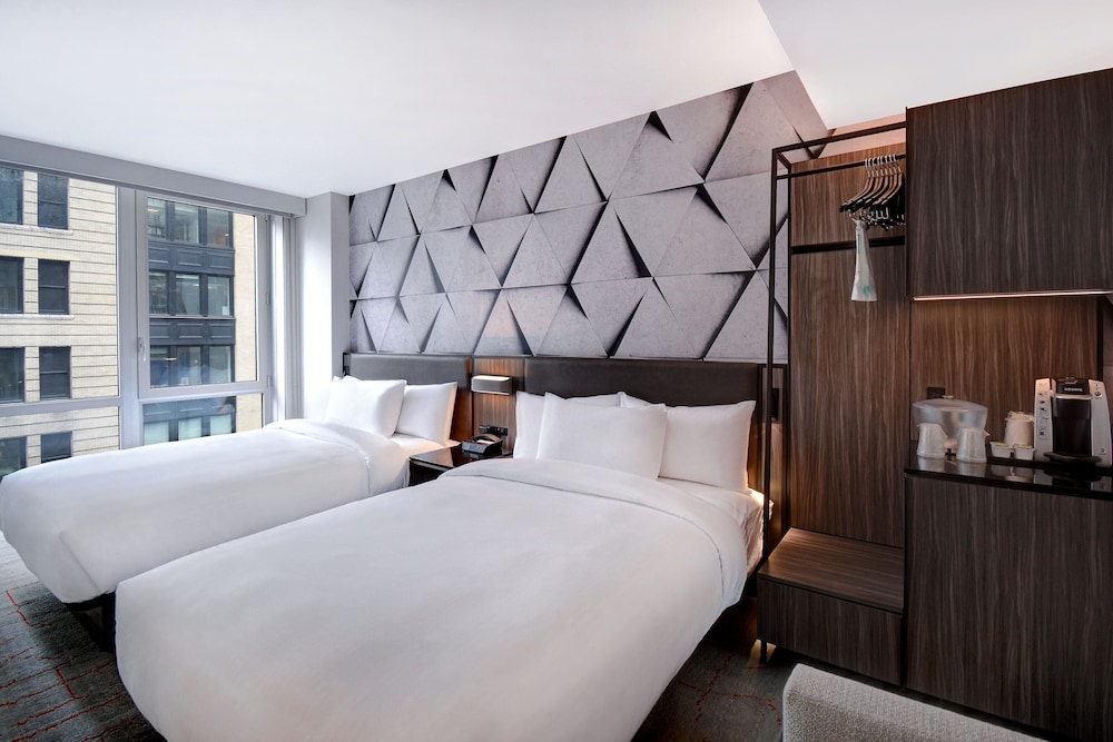 Estudio, 2 camas dobles del hotel SpringHill Suites by Marriott New York Midtown Manhattan/Park Avenue. Foto 2