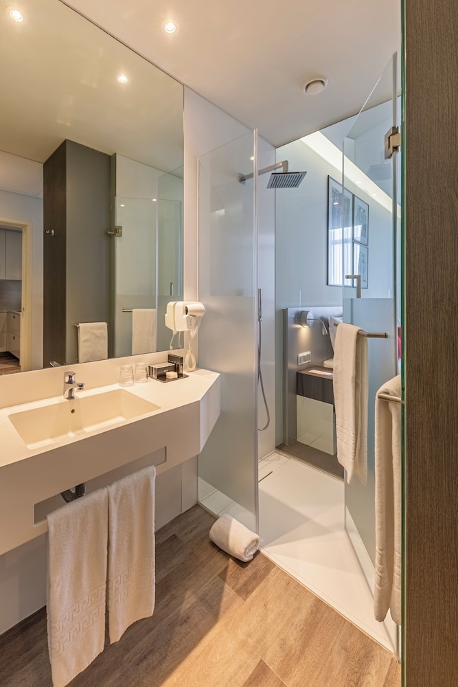 Suite Junior del hotel Melia Maputo Sky. Foto 5
