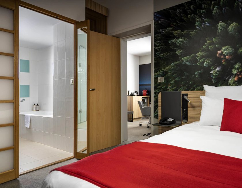 Suite junior, 1 cama doble del hotel Novotel Bucharest City Centre. Foto 2