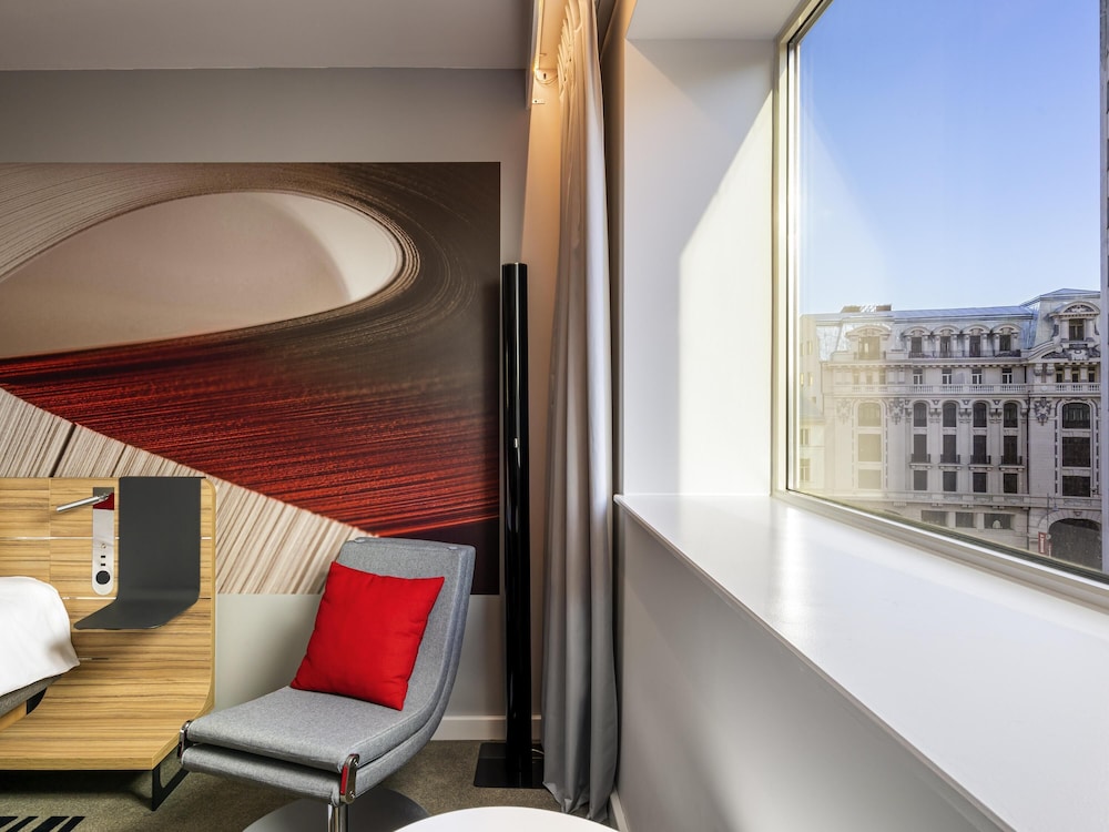 Habitación superior, 2 camas individuales del hotel Novotel Bucharest City Centre. Foto 5