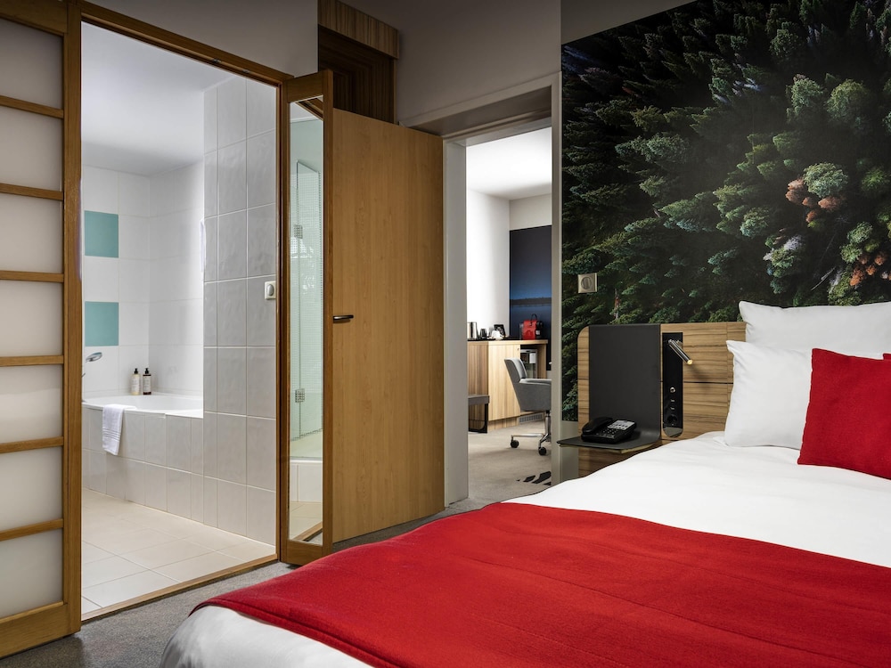 Suite junior, 1 cama doble del hotel Novotel Bucharest City Centre. Foto 4