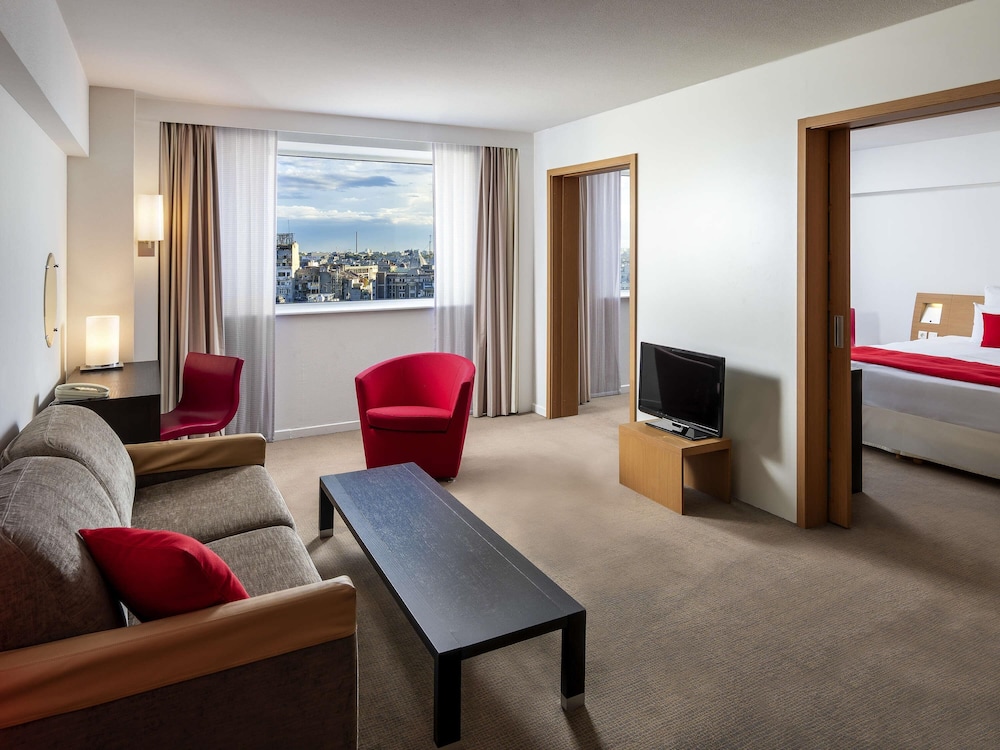 Suite superior, 1 cama doble (Extendable Sofa) del hotel Novotel Bucharest City Centre