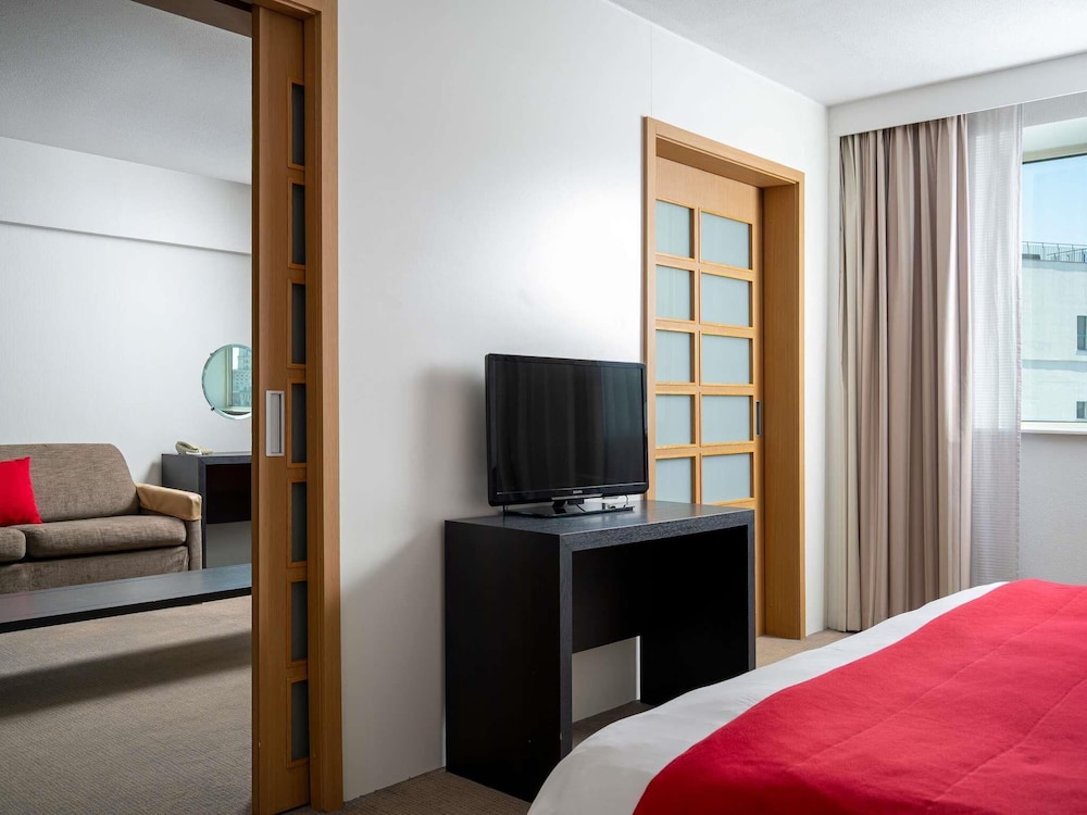Suite superior, 1 cama doble (Extendable Sofa) del hotel Novotel Bucharest City Centre. Foto 7