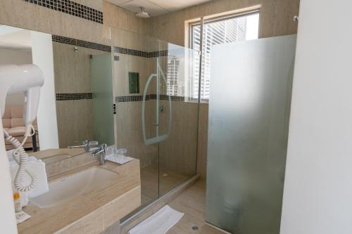 Suite Junior con vistas al mar del hotel Cartagena Dubai