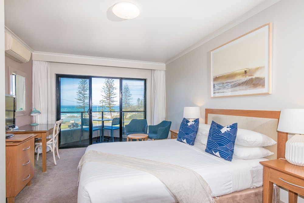 Habitación Deluxe con Cama King - Vistas al Océano del hotel ibis Styles Port Macquarie. Foto 1