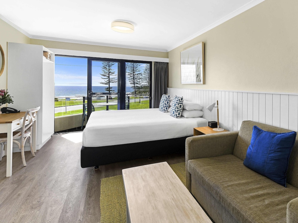 Habitación Deluxe con Cama King - Vistas al Océano del hotel ibis Styles Port Macquarie. Foto 2