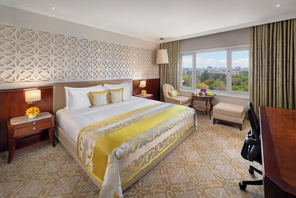 Habitación Deluxe con cama King y vistas al Enclave Diplomático del hotel Taj Palace, New Delhi