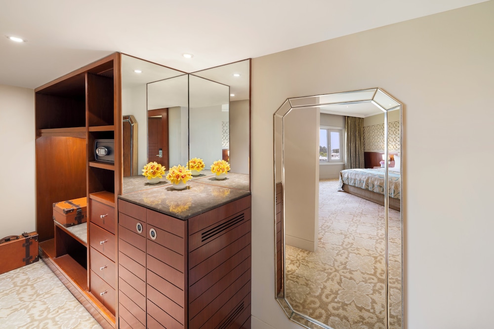 Junior Suite Taj Club con Cama King del hotel Taj Palace, New Delhi