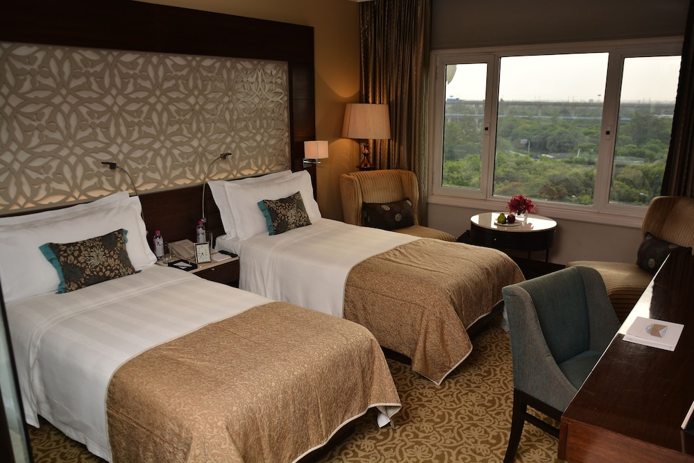 Habitación Taj Club con Camas Twin y Vista al Enclave Diplomático del hotel Taj Palace, New Delhi. Foto 4