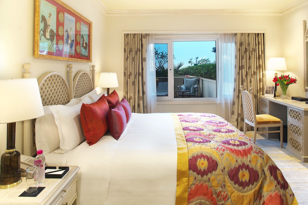 Suite presidencial, 2 habitaciones, vistas a la piscina (Garden) del hotel Taj Palace, New Delhi. Foto 4