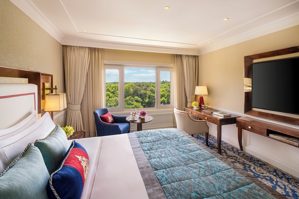 Habitación Superior con cama King y vistas al Enclave Diplomático del hotel Taj Palace, New Delhi. Foto 3