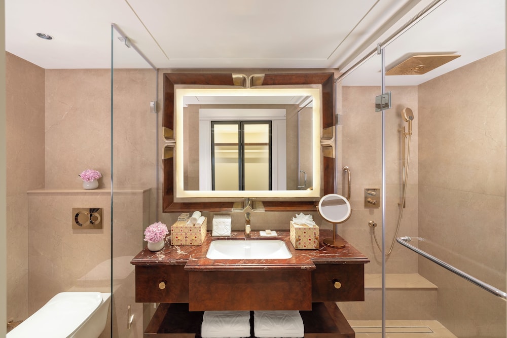 Habitación Superior con cama King y vistas al Enclave Diplomático del hotel Taj Palace, New Delhi. Foto 5