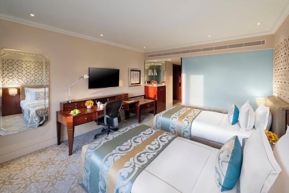 Habitación Deluxe con dos camas individuales y vistas al Enclave Diplomático del hotel Taj Palace, New Delhi