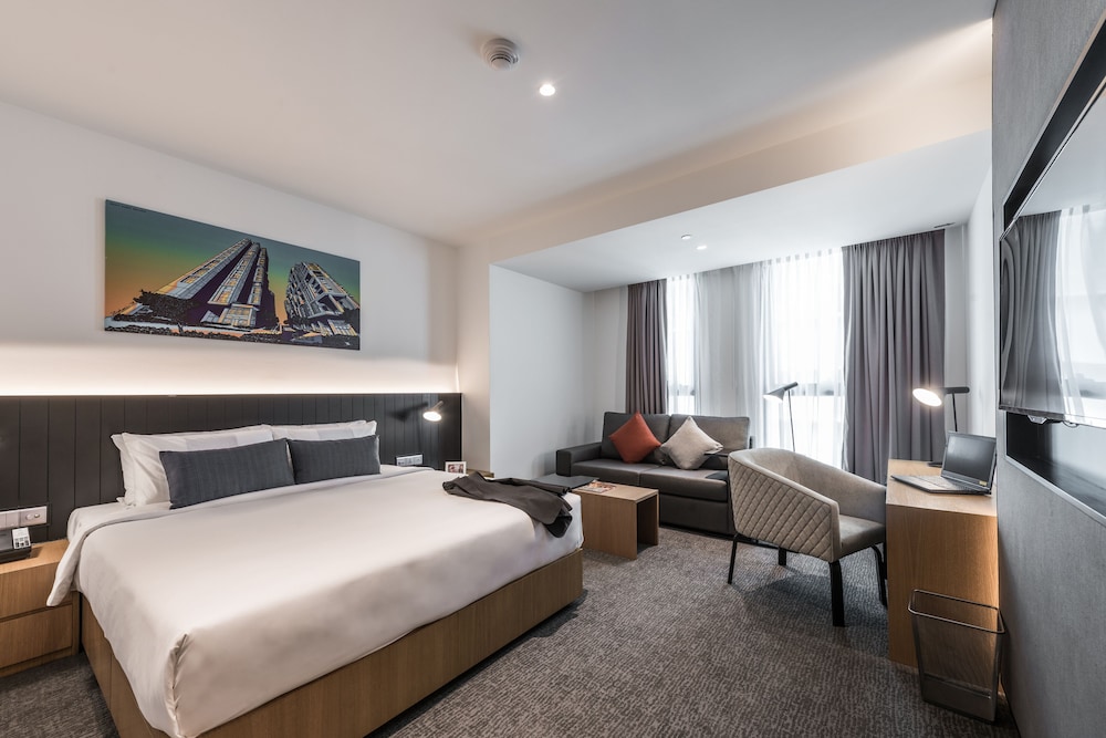 Habitación Den con Cama King del hotel Hyatt House Kuala Lumpur, Mont Kiara. Foto 1