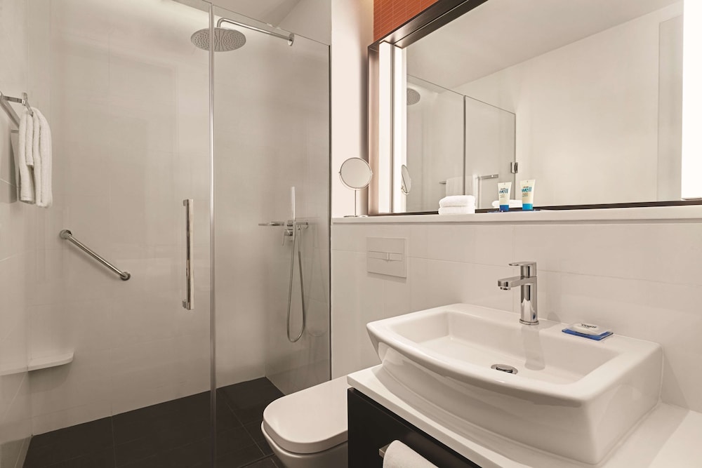Habitación Den con Cama King del hotel Hyatt House Kuala Lumpur, Mont Kiara. Foto 4