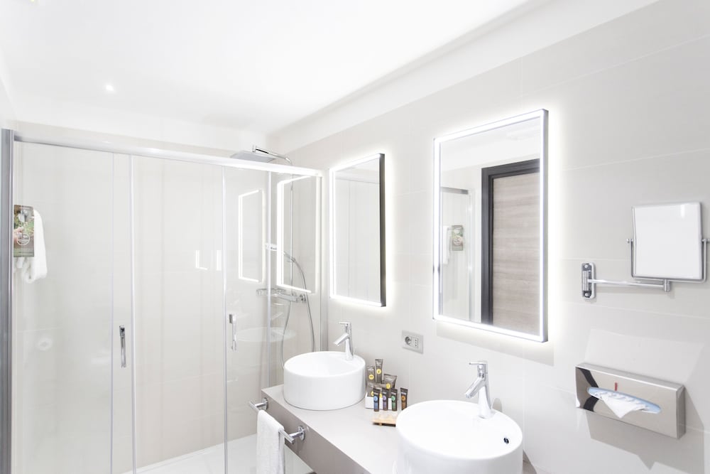 Habitación Ejecutiva del hotel Novotel Parma Centro. Foto 15