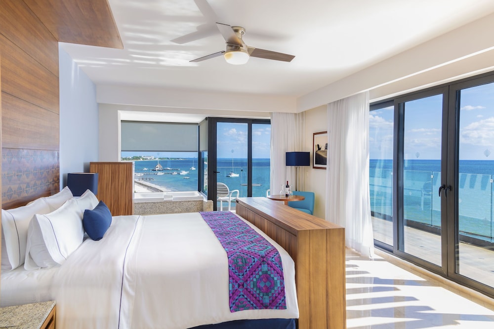 Ruby Suite del hotel Sensira Resort & Spa Riviera Maya All Inclusive. Foto 4