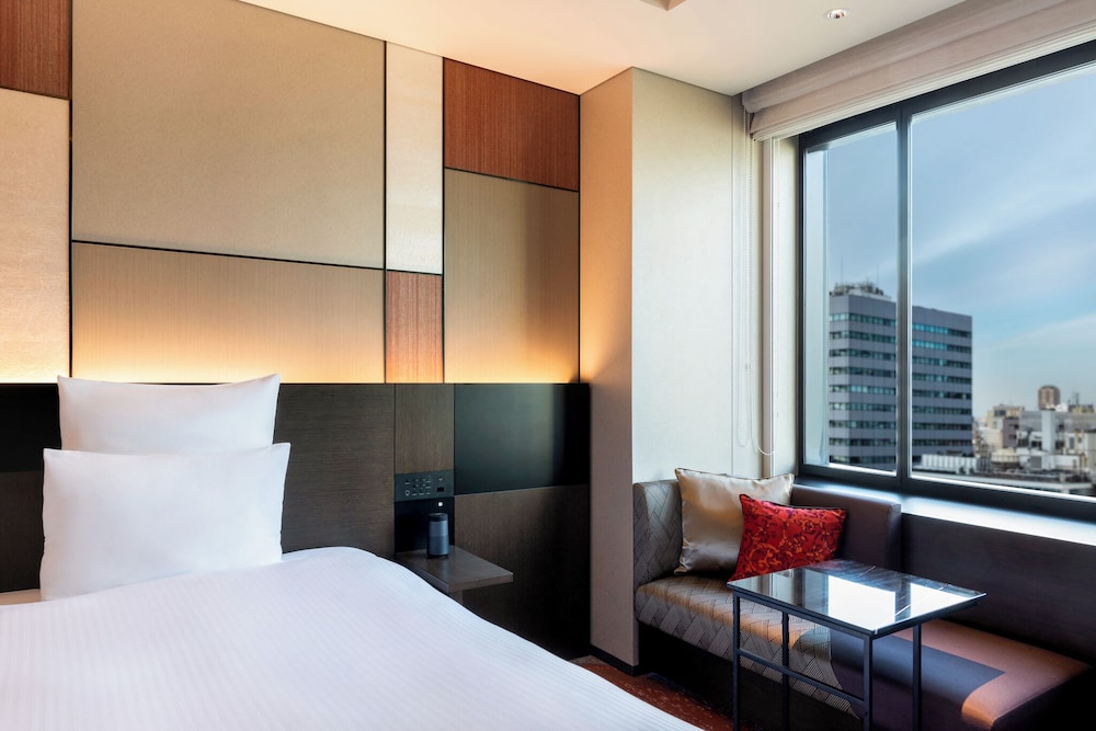 HABITACIÓN DELUXE, 1 Cama King Size del hotel Pullman Tokyo Tamachi. Foto 4