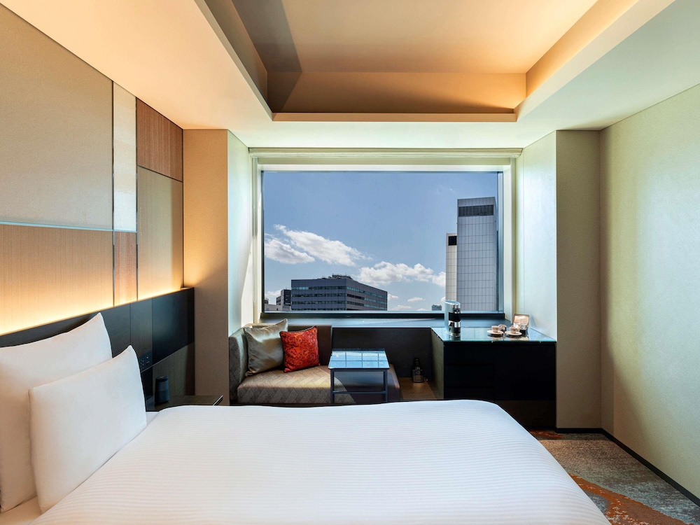 HABITACIÓN SUPERIOR con 1 cama king size del hotel Pullman Tokyo Tamachi. Foto 5
