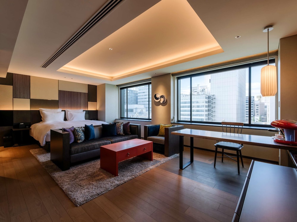 Suite Superior, Acceso al Lounge, 1 cama King del hotel Pullman Tokyo Tamachi. Foto 20