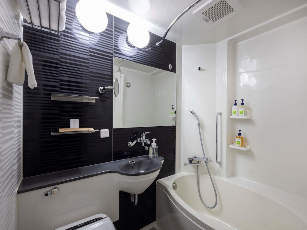 Habitación estándar doble, 1 cama doble del hotel ibis Styles Tokyo Ginza. Foto 1