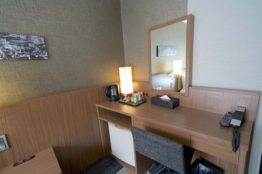 Habitación estándar doble, 1 cama doble del hotel ibis Styles Tokyo Ginza. Foto 5