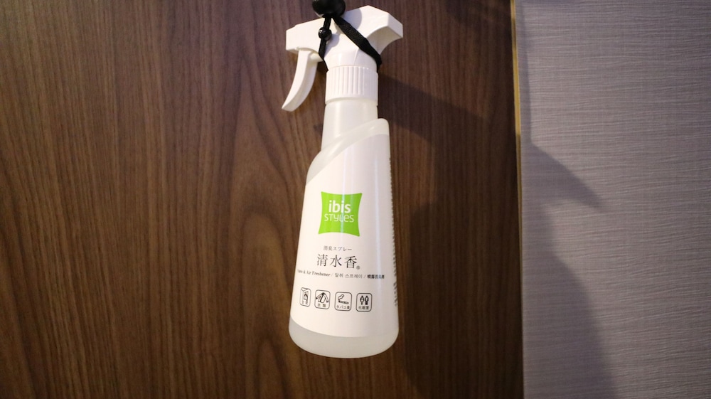 Habitación estándar, 2 camas individuales del hotel ibis Styles Tokyo Ginza. Foto 11