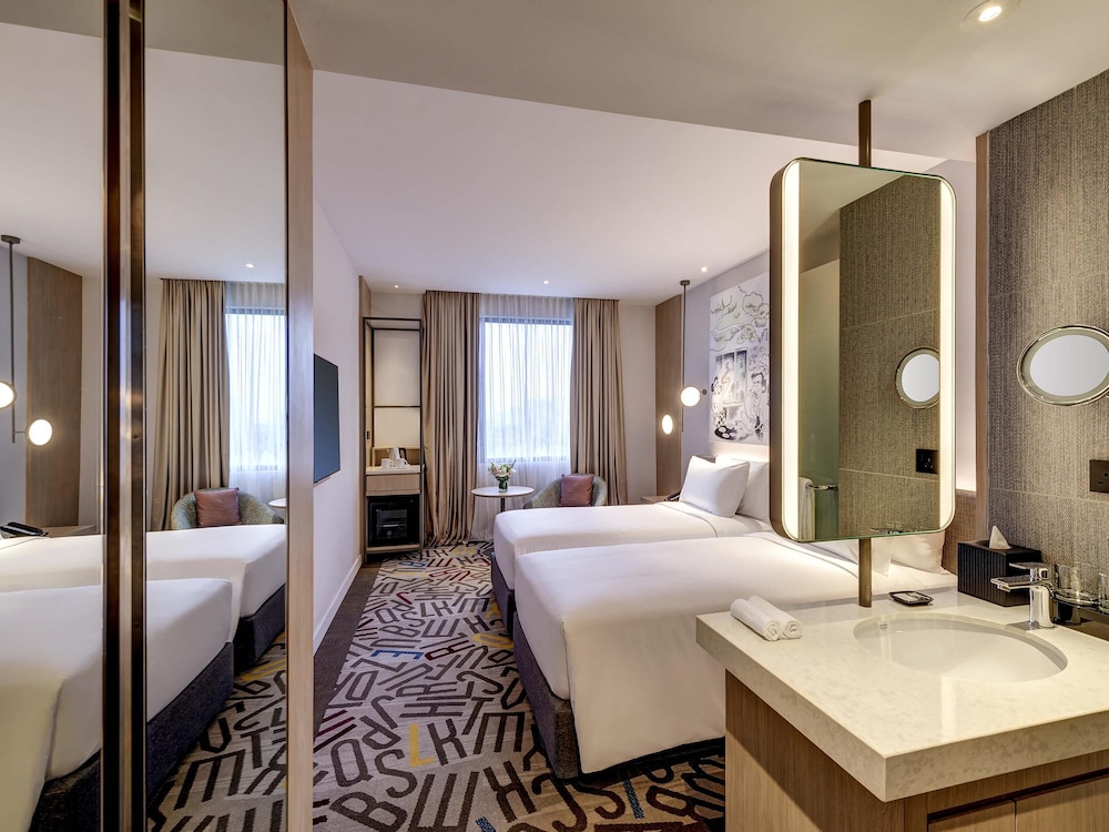 Habitación superior con 2 camas individuales del hotel Mercure Kuala Lumpur Glenmarie. Foto 3