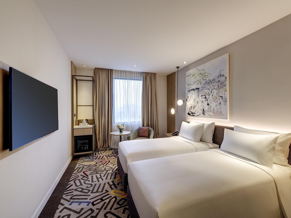 Habitación Deluxe con 2 camas individuales del hotel Mercure Kuala Lumpur Glenmarie. Foto 2