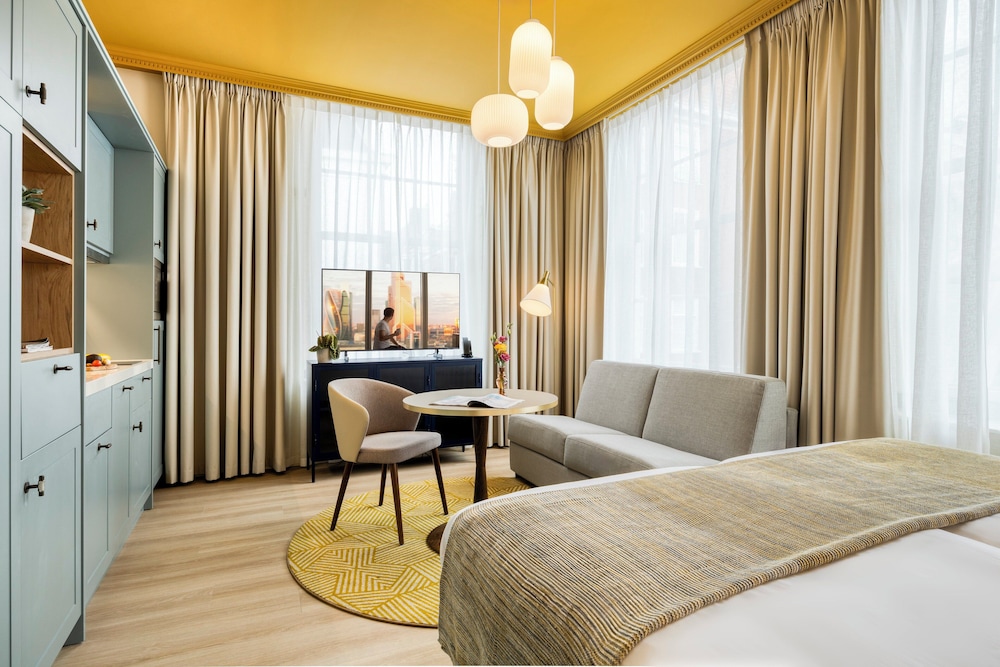 Estudio ejecutivo del hotel Citadines Canal Amsterdam. Foto 1