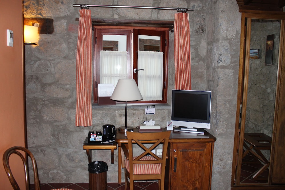 Habitación doble del hotel Rural Fonda De La Tea. Foto 5