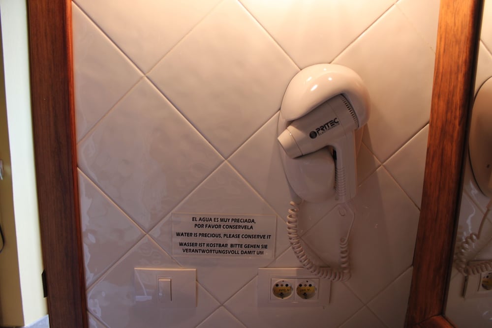 Habitación doble del hotel Rural Fonda De La Tea. Foto 23