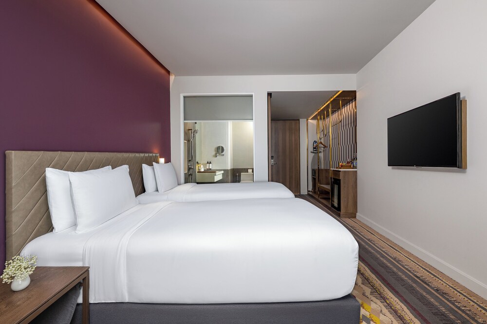 Habitaciones Superiores, 2 Camas Individuales del hotel MERCURE BANGKOK SUKHUMVIT 24. Foto 1