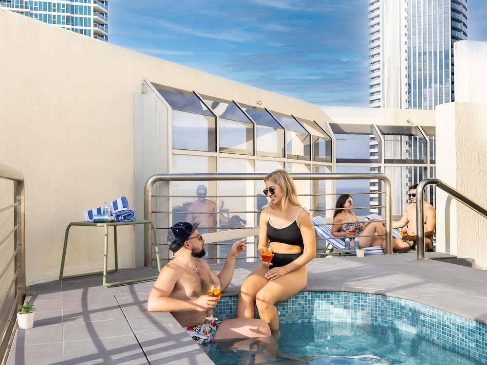 Penthouse con 4 Dormitorios del hotel Novotel Surfers Paradise. Foto 4