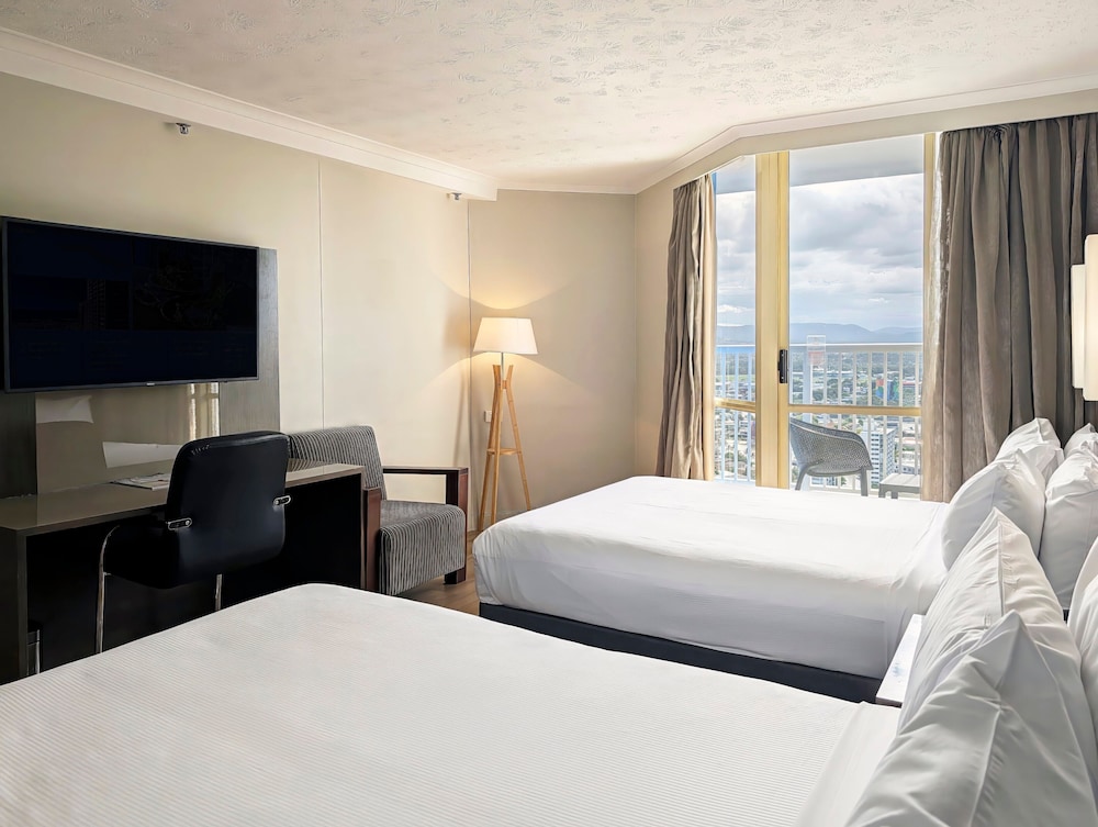 Habitación Superior con Vistas al Interior, 2 Camas Dobles del hotel Novotel Surfers Paradise. Foto 2