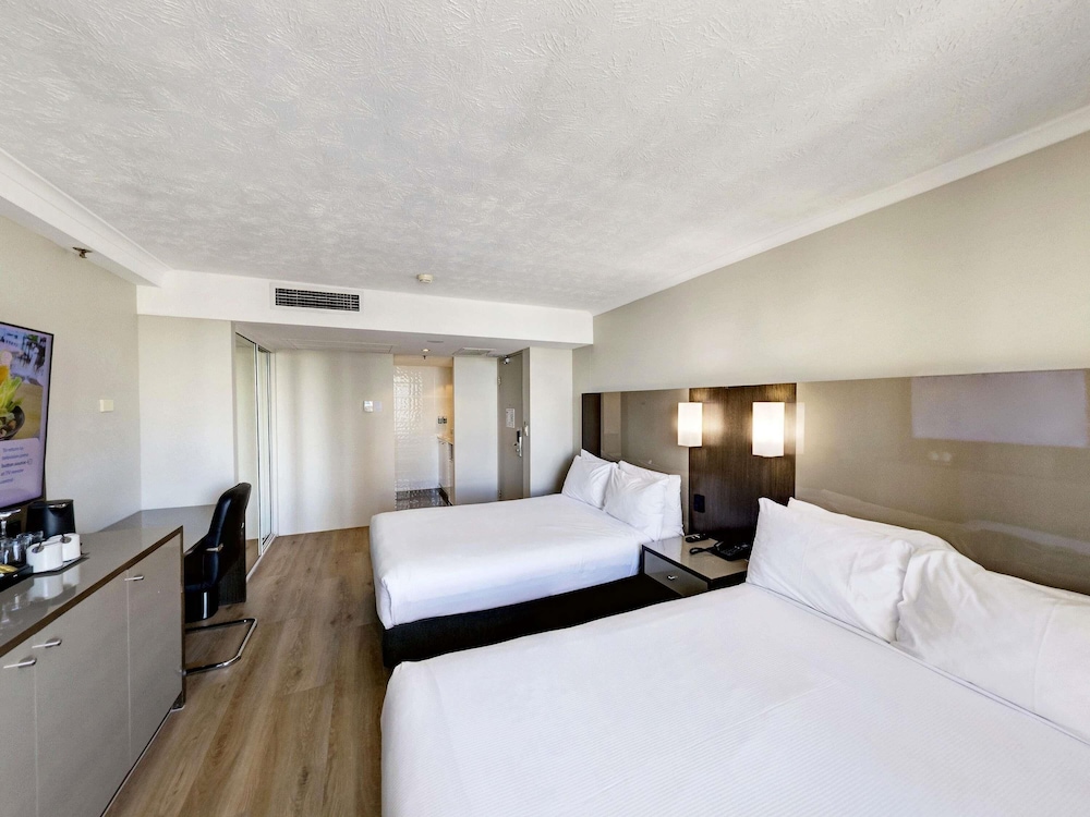 Habitación Superior con Vistas al Interior, 2 Camas Dobles del hotel Novotel Surfers Paradise. Foto 4