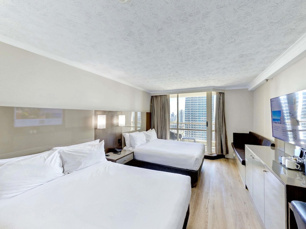 Habitación Superior con Vistas al Océano, 2 Camas Dobles del hotel Novotel Surfers Paradise. Foto 6