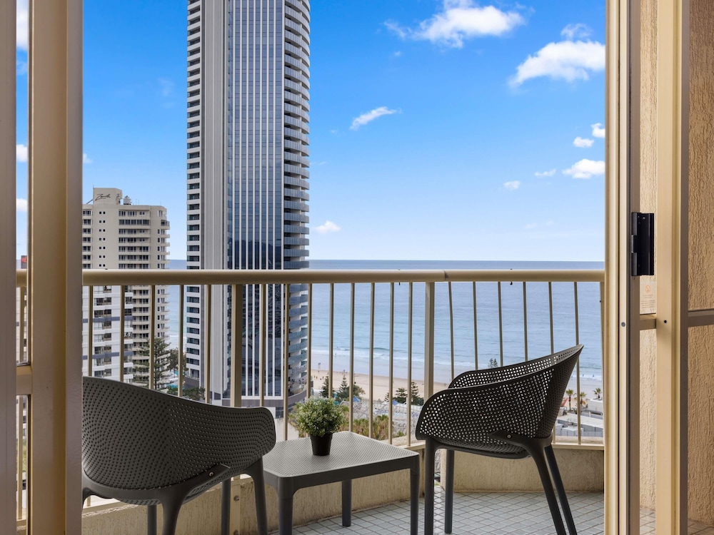 Habitación Superior con Vistas al Océano, 2 Camas Dobles del hotel Novotel Surfers Paradise. Foto 7