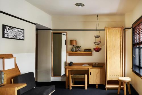 Estudio con cama grande del hotel Freehand New York. Foto 2