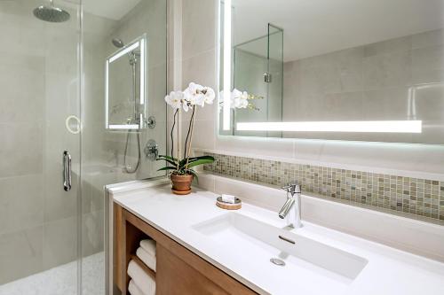 Suite Junior del hotel Concorde New York. Foto 1