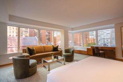 Suite Junior del hotel Concorde New York. Foto 6