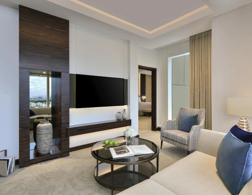 Suite 1 Cama king 1 habitación Vista ciudad Club del hotel Sofitel Dubai The Obelisk. Foto 3