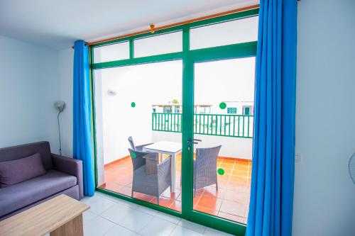 Apartamento con vistas a la piscina del hotel La Peñita. Foto 22