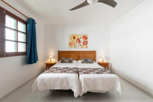 Apartamento Vista Jardin Balcón o Terraza 1 habitación Sofá Cama incluido 2 Camas individuales del hotel La Peñita. Foto 15