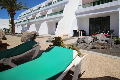 Apartamento de 1 dormitorio con vistas a la piscina del hotel La Peñita. Foto 4
