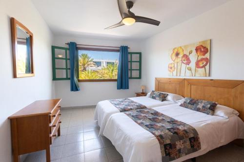 Apartamento Vista Mar Vista Piscina Balcón o Terraza 1 habitación Sofá Cama incluido 2 Camas individuales del hotel La Peñita. Foto 4