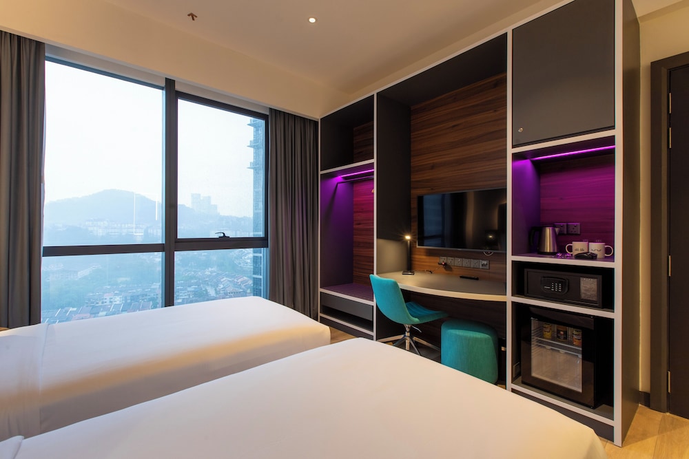 The INNSiDE Room Vista a la Ciudad del hotel Innside by Melia Kuala Lumpur Cheras. Foto 3