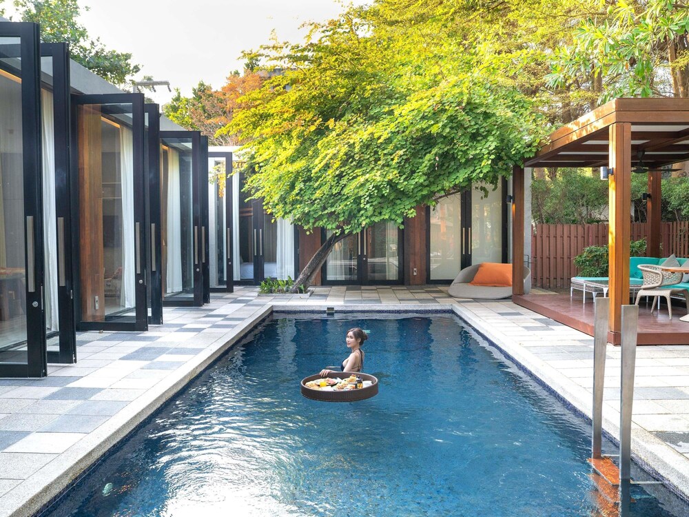 SO POOL VILLA, Dos Dormitorios, 1 Cama King y 1 Cama Individual, Piscina Privada, Diseño SO Arty & SO Nature del hotel So Sofitel Hua Hin
