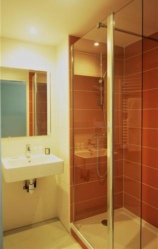 Estudio doble Estándar con 2 camas del hotel Apparthotel Torcy. Foto 1