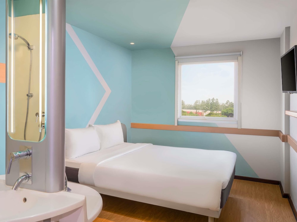 Estándar 1 Cama Doble del hotel ibis budget Jakarta Airport